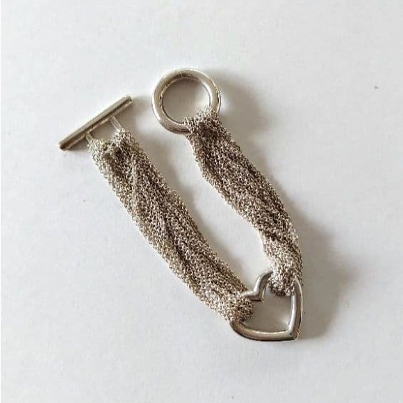 Elegant Silver Heart Chain Bracelet - Picture 2 of 4